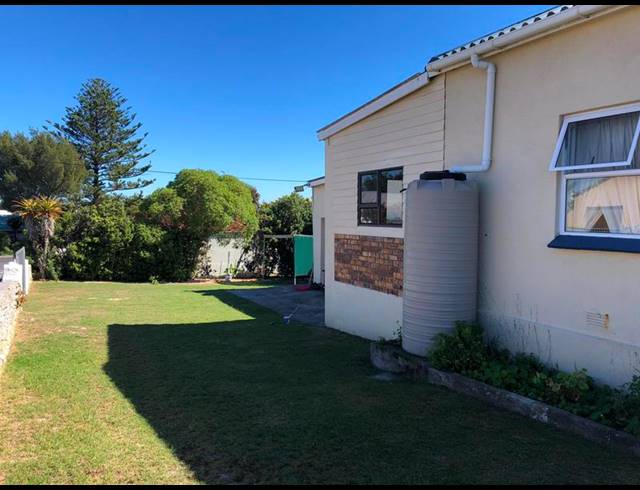 4 BEDROOM HOUSE FOR SALE IN GANSBAAI CENTRAL